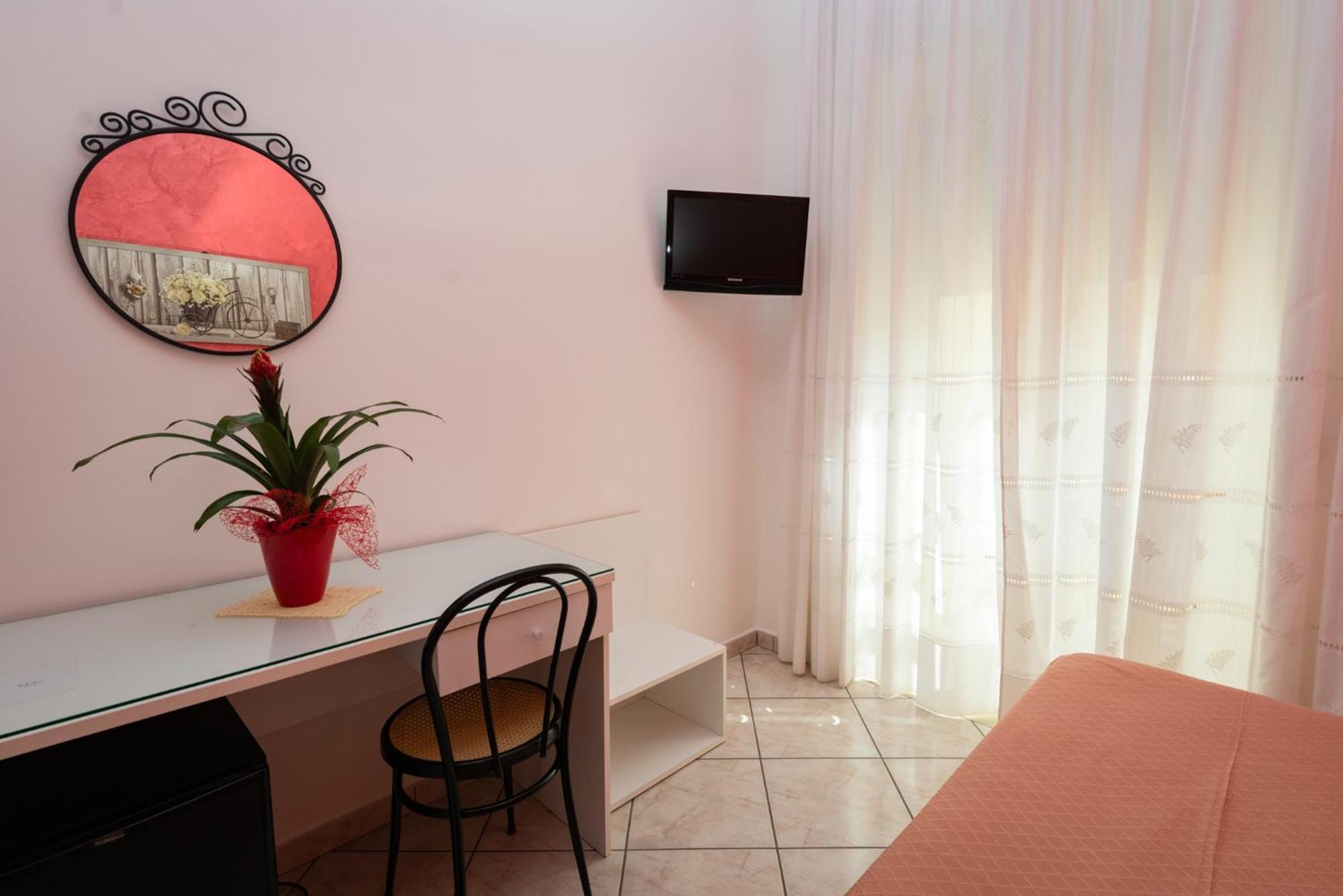 Hotel Baia Verde Maiori Extérieur photo