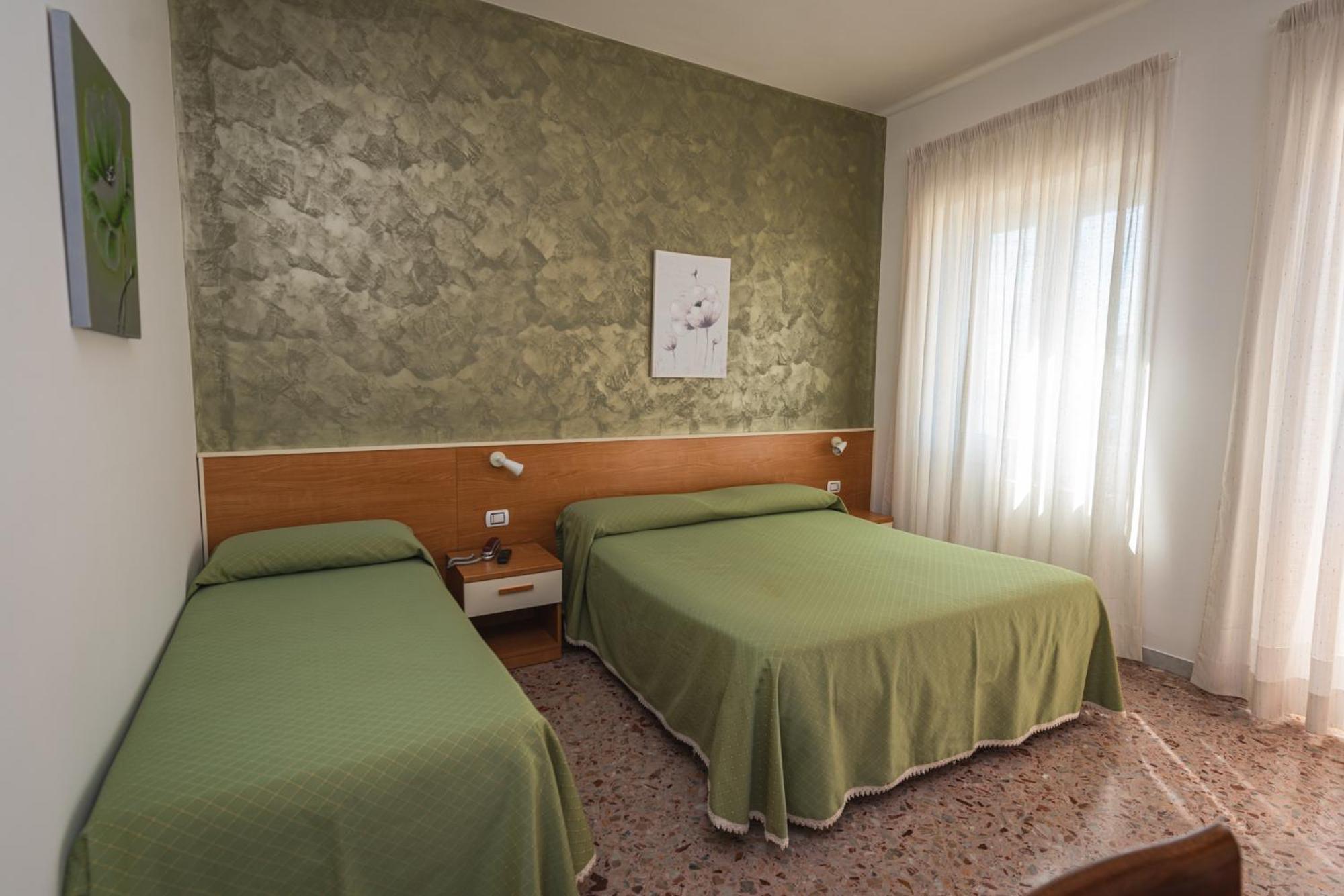 Hotel Baia Verde Maiori Extérieur photo