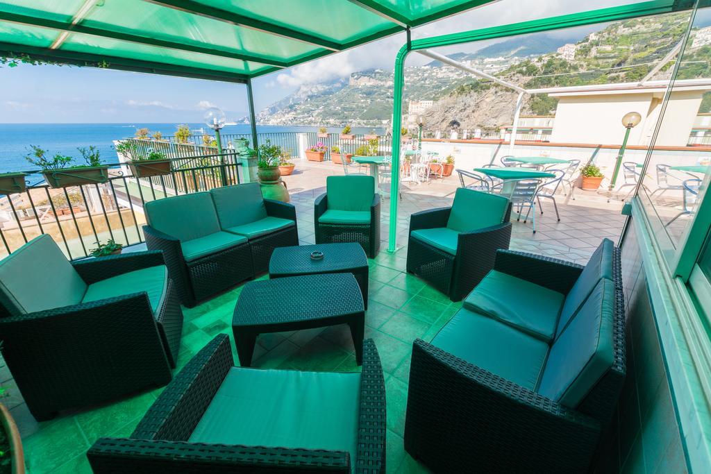 Hotel Baia Verde Maiori Extérieur photo